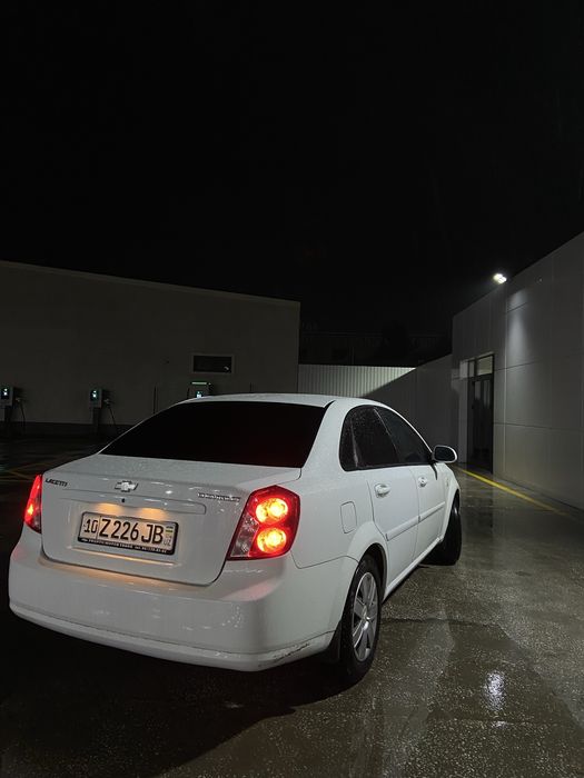 Lacetti Arenda Arenda Arenda  2009