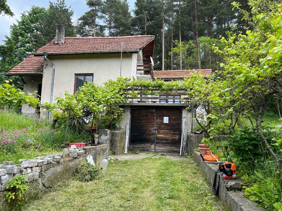 Продава се Къща в с. Ярлово, Област София-област - 128 кв.м за 1719 €/кв.м - Снимка #1
