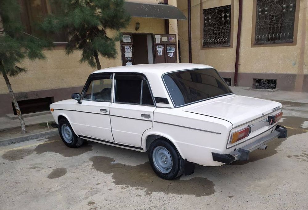 Vaz 2106 sotiladi