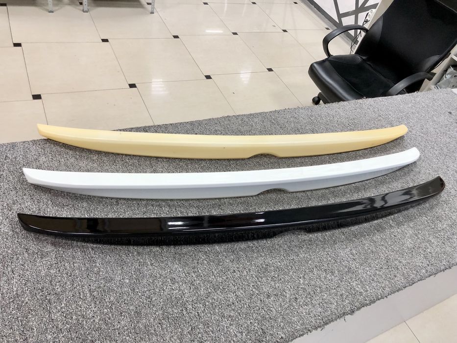 Спойлер на багажник Камри 50 55