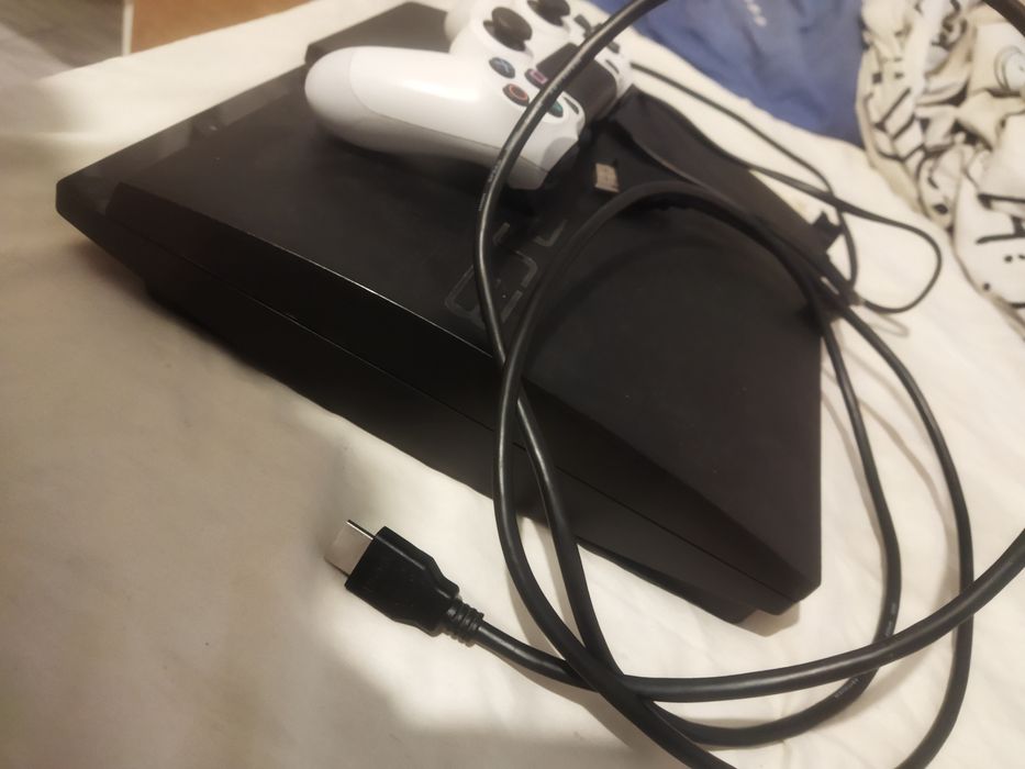 Vând PS3 modat cu hen