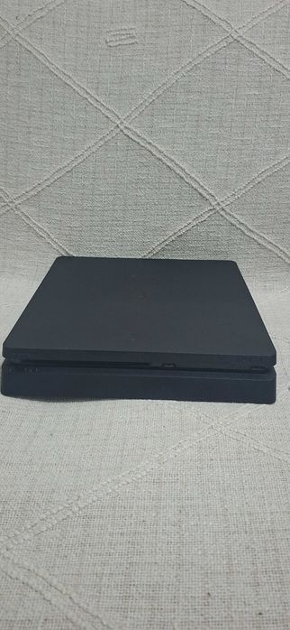 Ps 4 slim numai bun de jucat