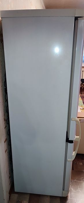 Продам холодильник Бирюса б/у