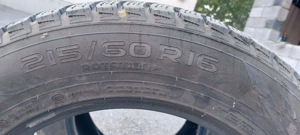 Зимние шины в хорошем состоянии