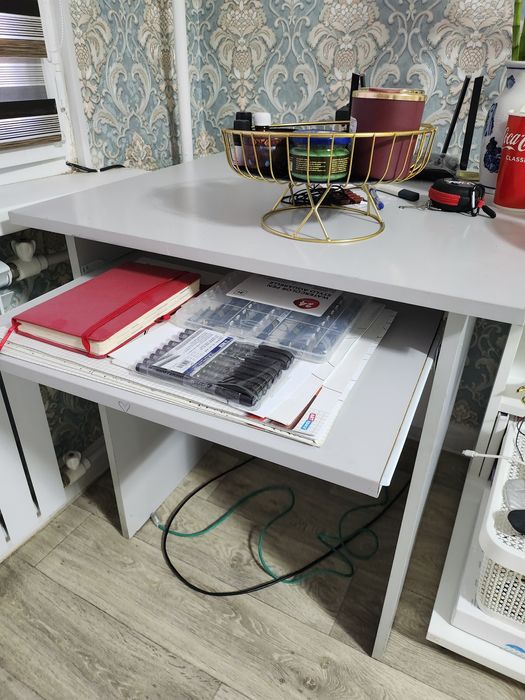 Продам Стол для компьютера