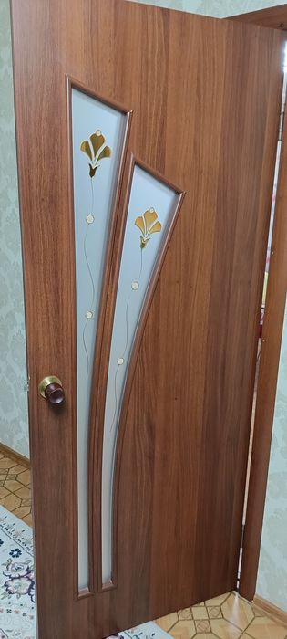 Продам двери б.у