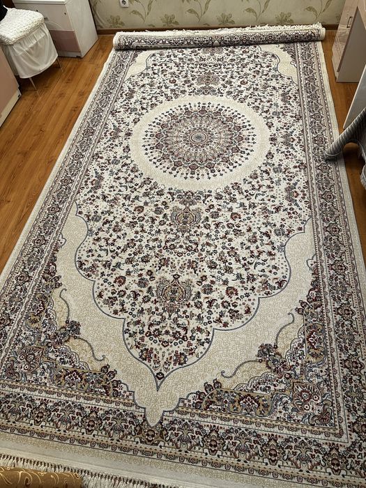 Продам Ковры Срочно разные