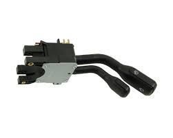 Maneta stergatoare Audi 100, 94, Audi 100/200, 91, Audi 80, 1991, Audi 80, 94, 12 pinuri, stergere si spalare stergatoare fata, avarie, 443.953.503D;
