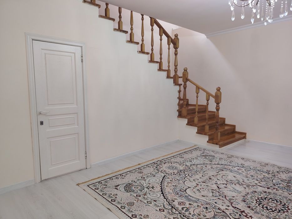 Коттедж 350 кв м Юго-Восток