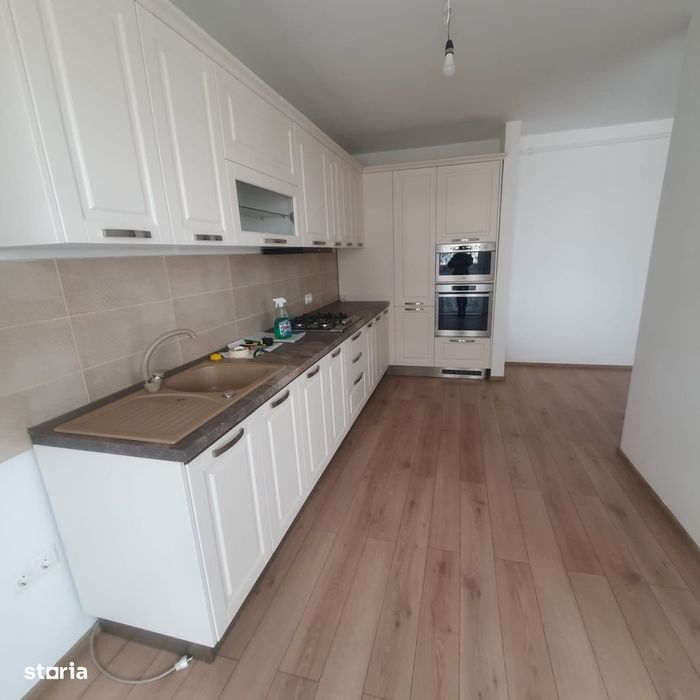 Inchiriez 3 cam Maurer