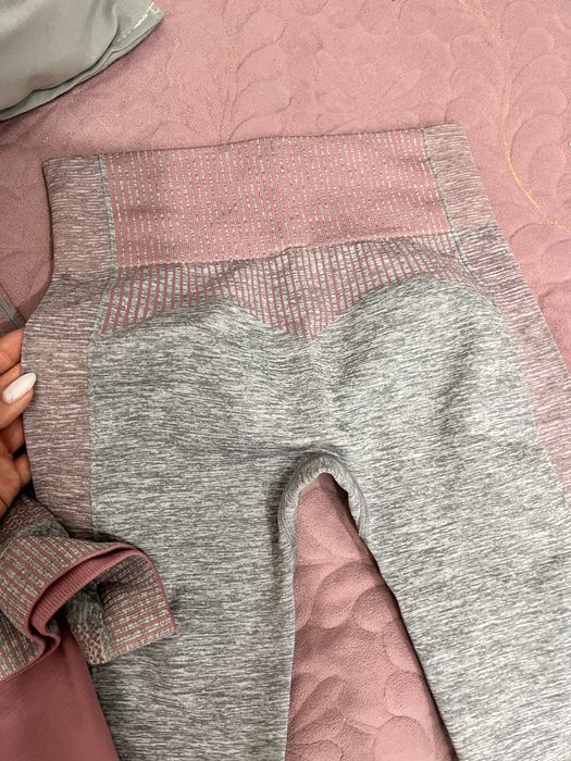 Фитнес костюм новый