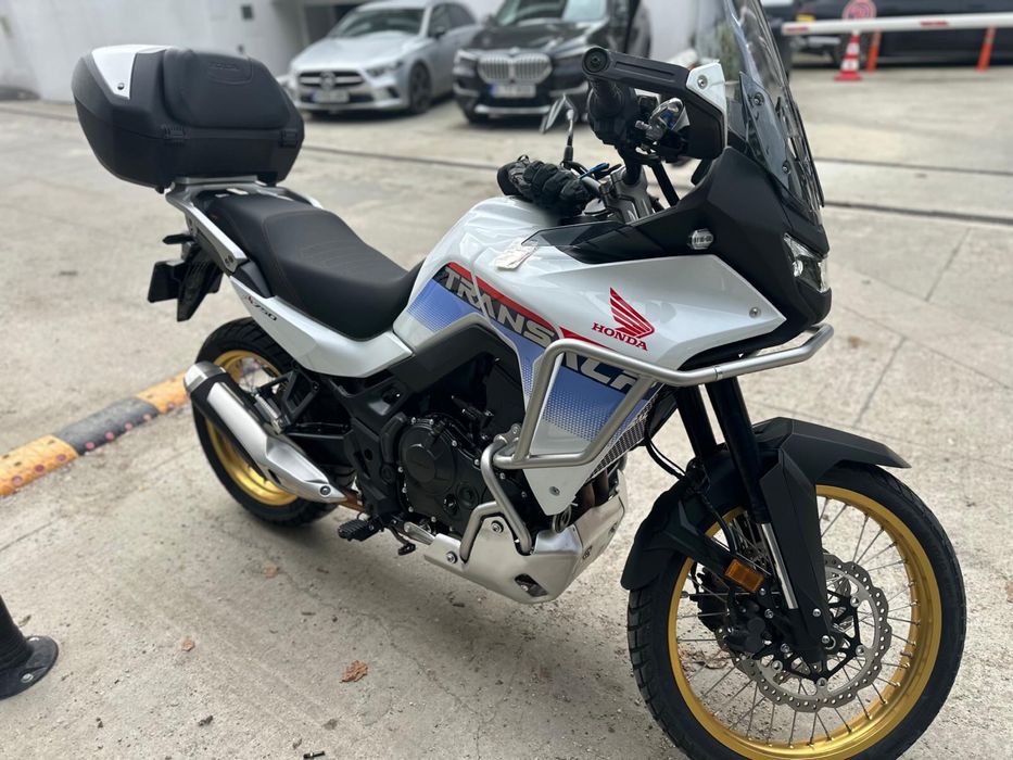 Honda trans alp 2025