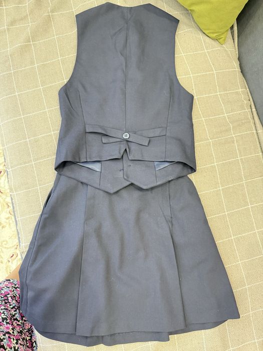 Продам школьную форму для девочки 8-9-10 лет