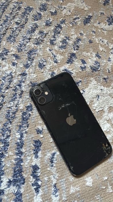 Продам iphone 11
