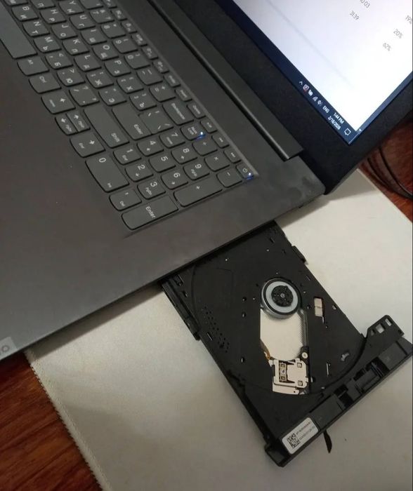 Ноутбук офисный Lenovo