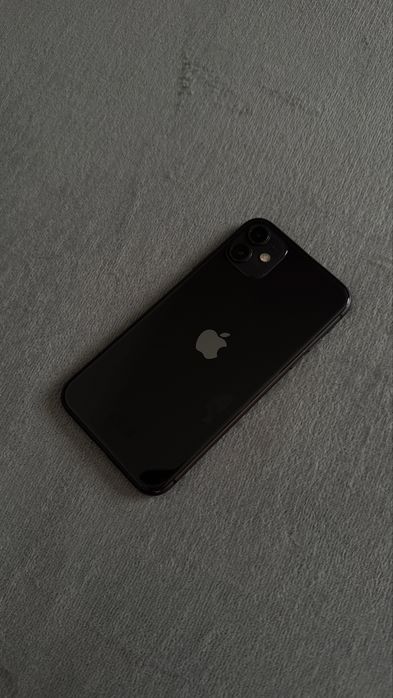 iPhone 11 в идеальном состоянии