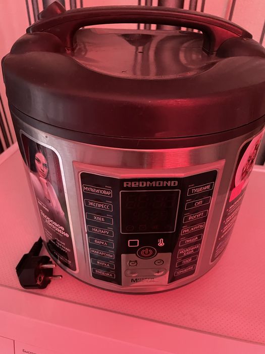 Мультиварки на запчасти продам
