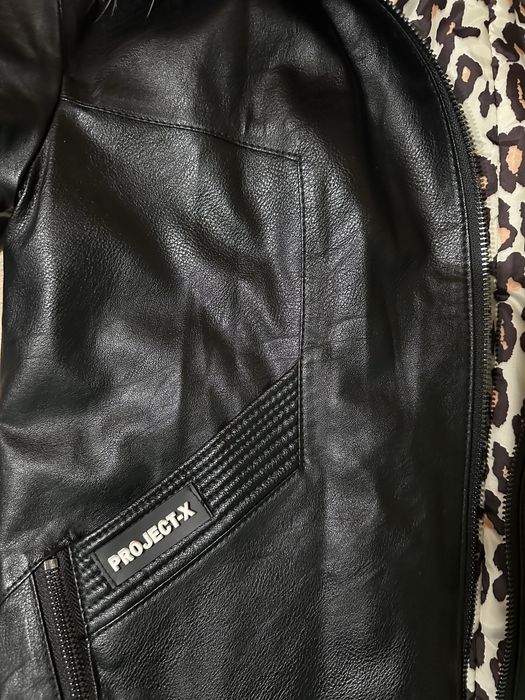 Продам кожаную куртку