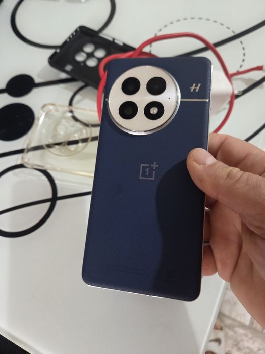 Oneplus 13 16/512 GB model Europa super telefon coloare deosebita.