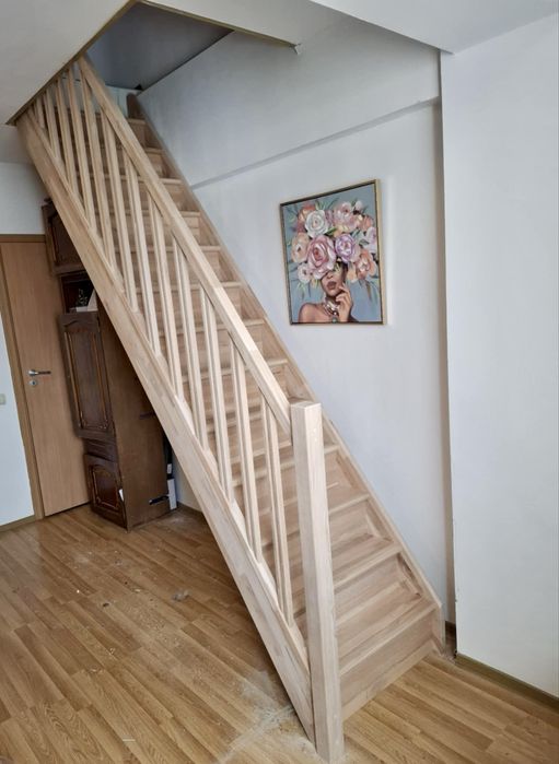 Montaj mobilier, tamplarie si scari din lemn masiv