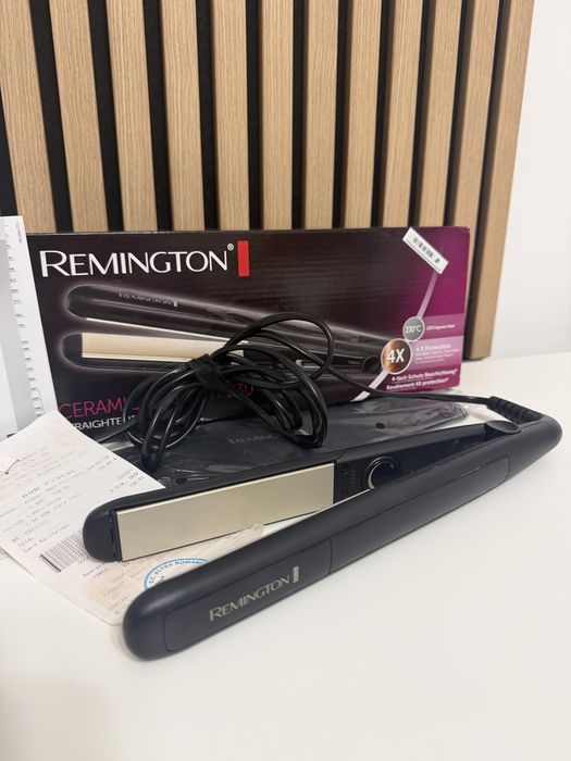 Placă de îndreptat părul Remington S3500 Ceramic Straight 230