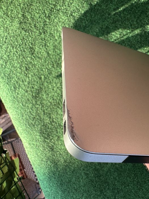 Macbook Air 11”  Mid 2013 i5
