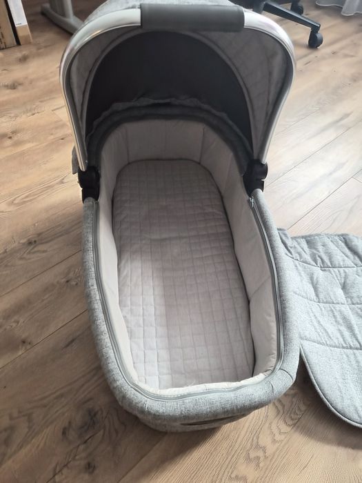 Кош за новородено Mamas and papas  Ocarro