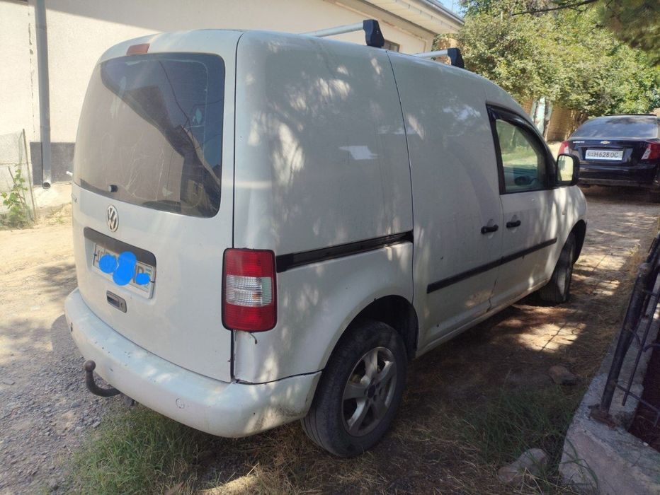 Volkswagen caddy sotiladi 2010