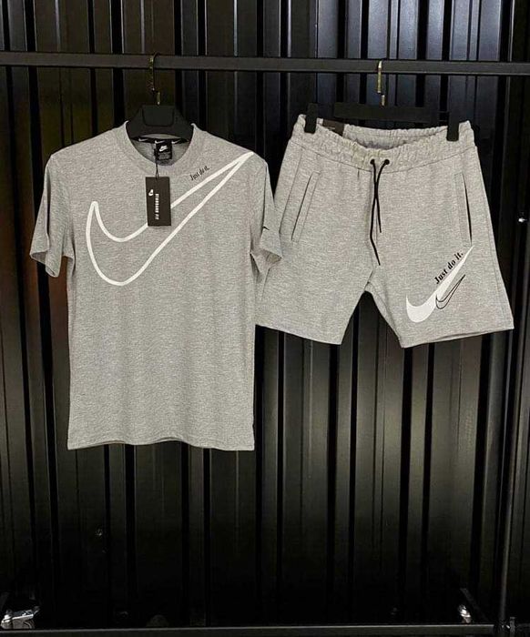 Мъжки къси екипи Nike