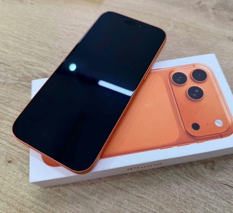Iphone 17 Pro orange