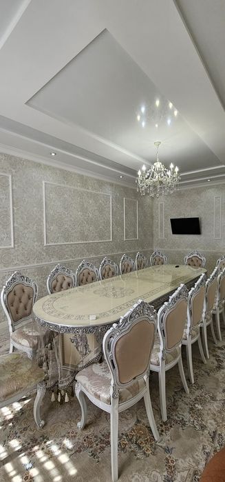 Продам стол  со стульями