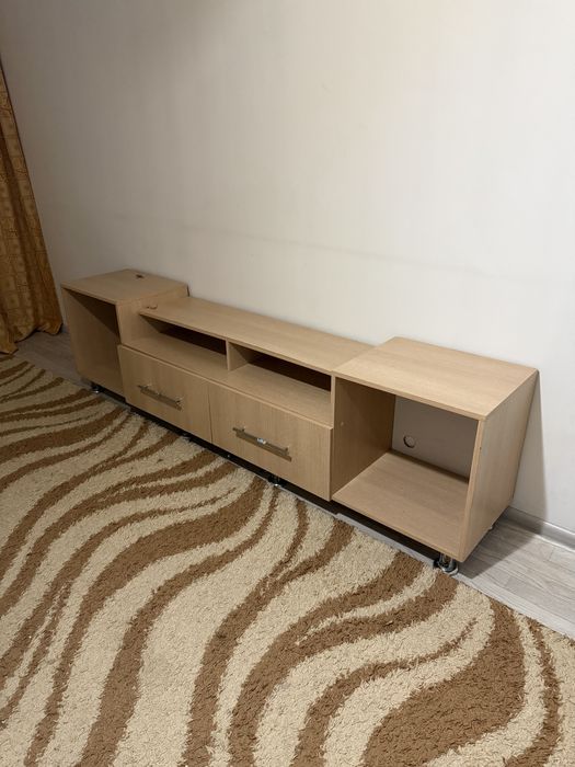 Диван, тумба шкаф, кухоный гарнитур