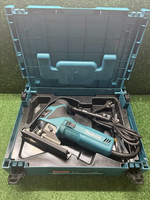 Зеге с регулаж на оборотите Makita 4351FCT