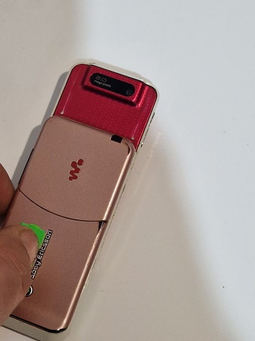 Telefon Sony Ericsson perfect funcțional, lipsa tastatura