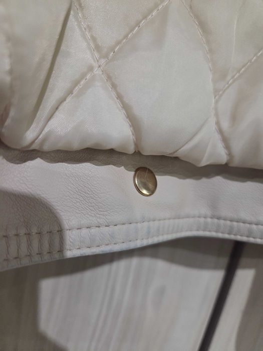 Дамско кожено яке с пух