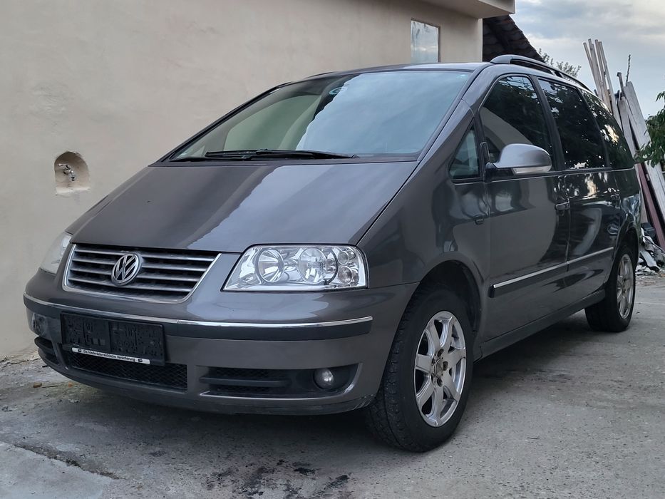 Sharan Anul 2010 1.9 tdi 116cp 7 locuri Automat Trapa Carlig