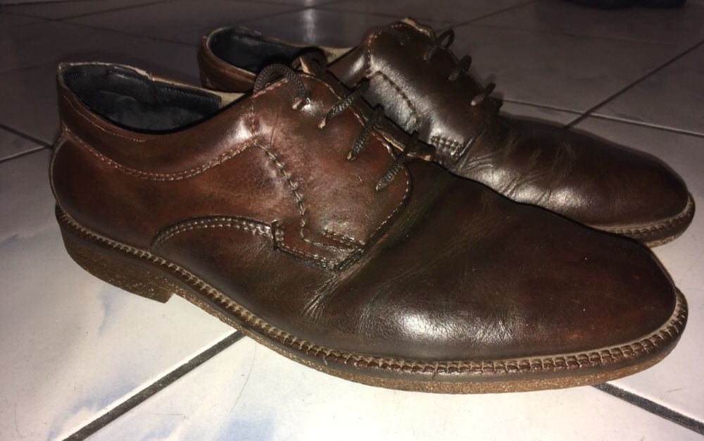 Pantofi bărbătești din piele