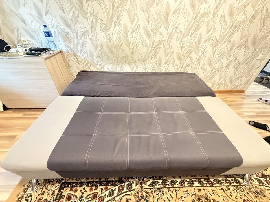 Продам диван недорого