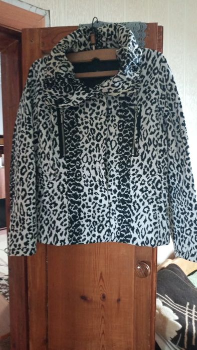 Продам Верхняя одежда