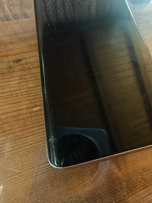 Продавам Huawei Mate 50 Pro – 512 GB – Orange (Vegan Leather).