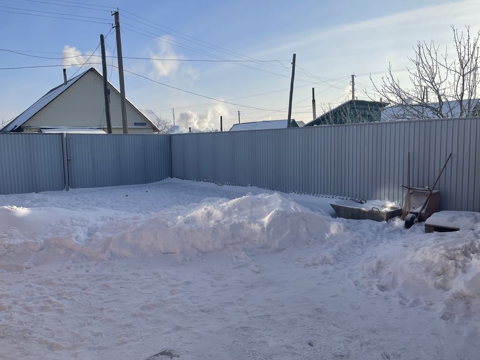 Дом в центре район 3 школы !