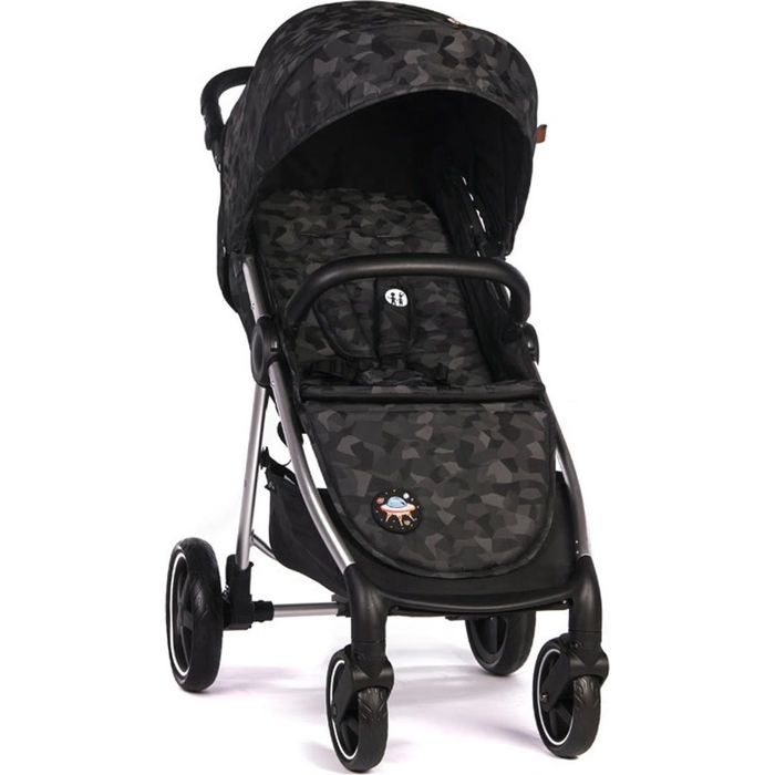 Продавам спортна количка Petite&Mars Royal Fantasy 2020