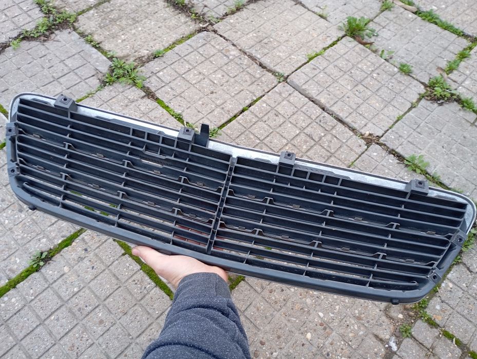 Решетка w203 Mercedes c-class