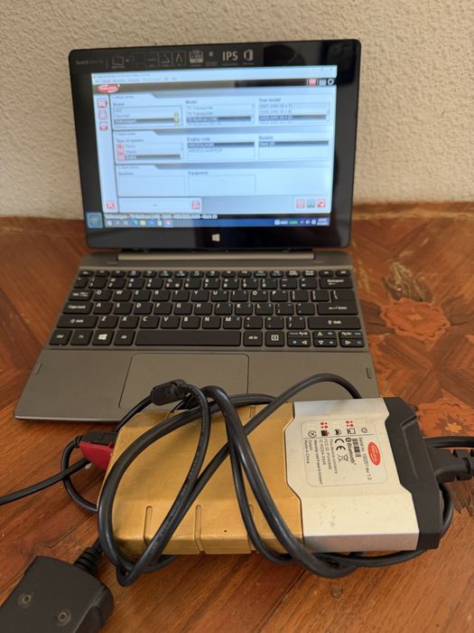 Tester auto Delphi DS150E + laptop / tableta, complet, cu soft instalat.