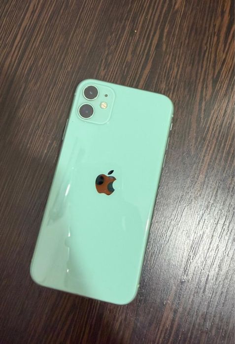 Айфон 11 в хорошем состояний
