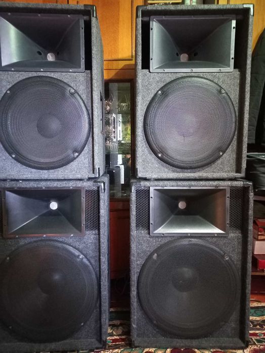 Продается две колонки 18 дюйм