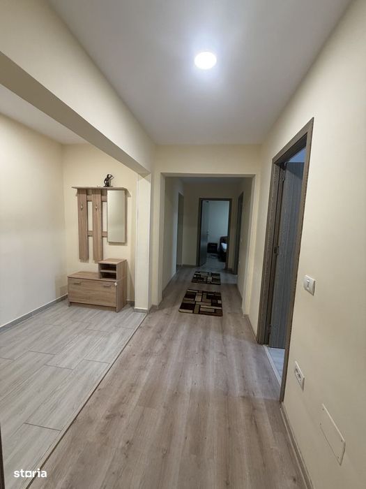 Apartament 3 camere,str.Victoriei
