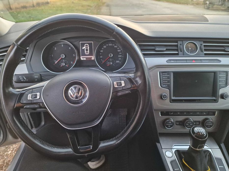 VOLKSWAGEN Passat 2017 — imagine 4