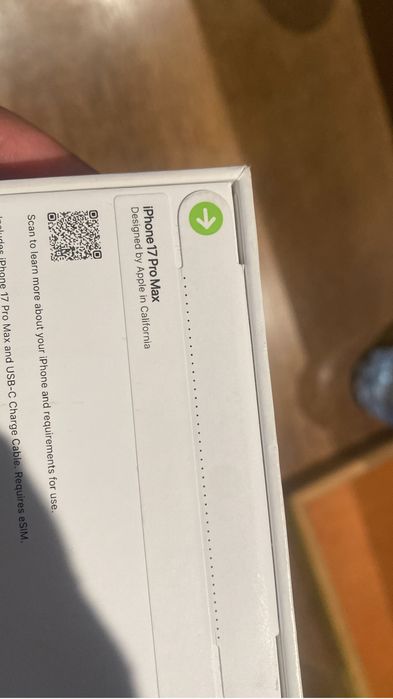 Iphone 17 pro Max 256гб оранжевый