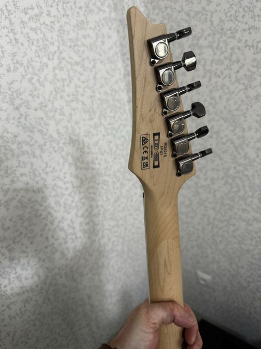 Гитара Ibanez + Mustang LT25 + Behringer HD300